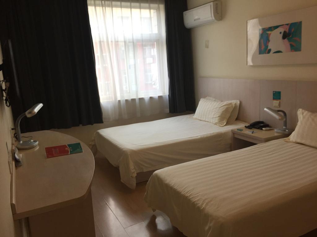 Jinjiang - Changchun Street Hotel 2*